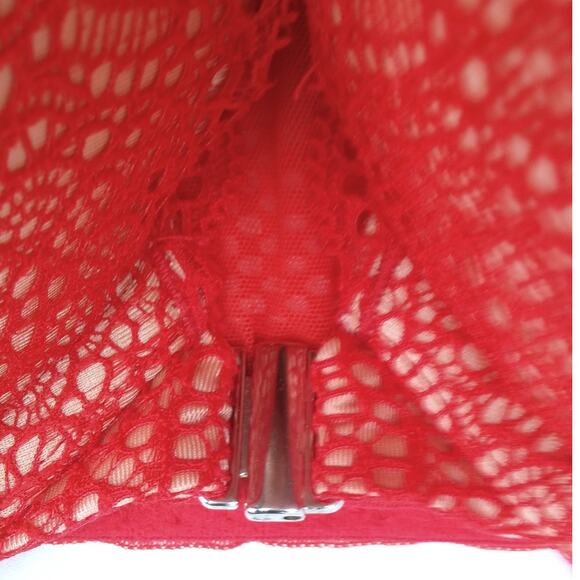 Victorias Secret Bra Very Sexy Red Push Up Front Closure Fishnet Lace Size 34DD - Picture 6 of 13